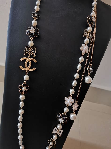 best Chanel pearl necklace